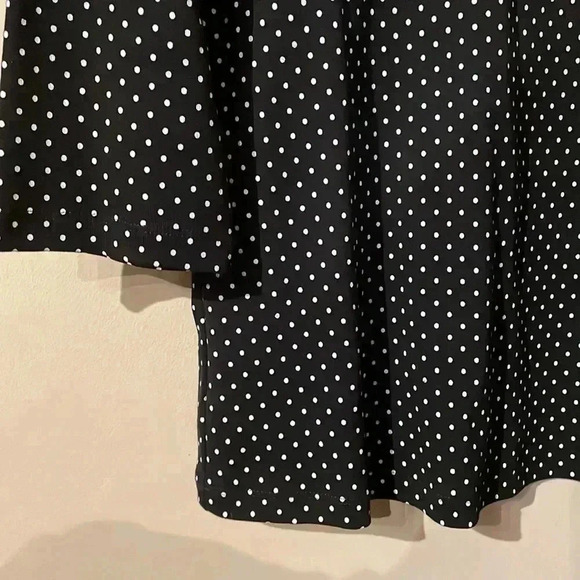 Christopher & Banks Top - Picture 4 of 6